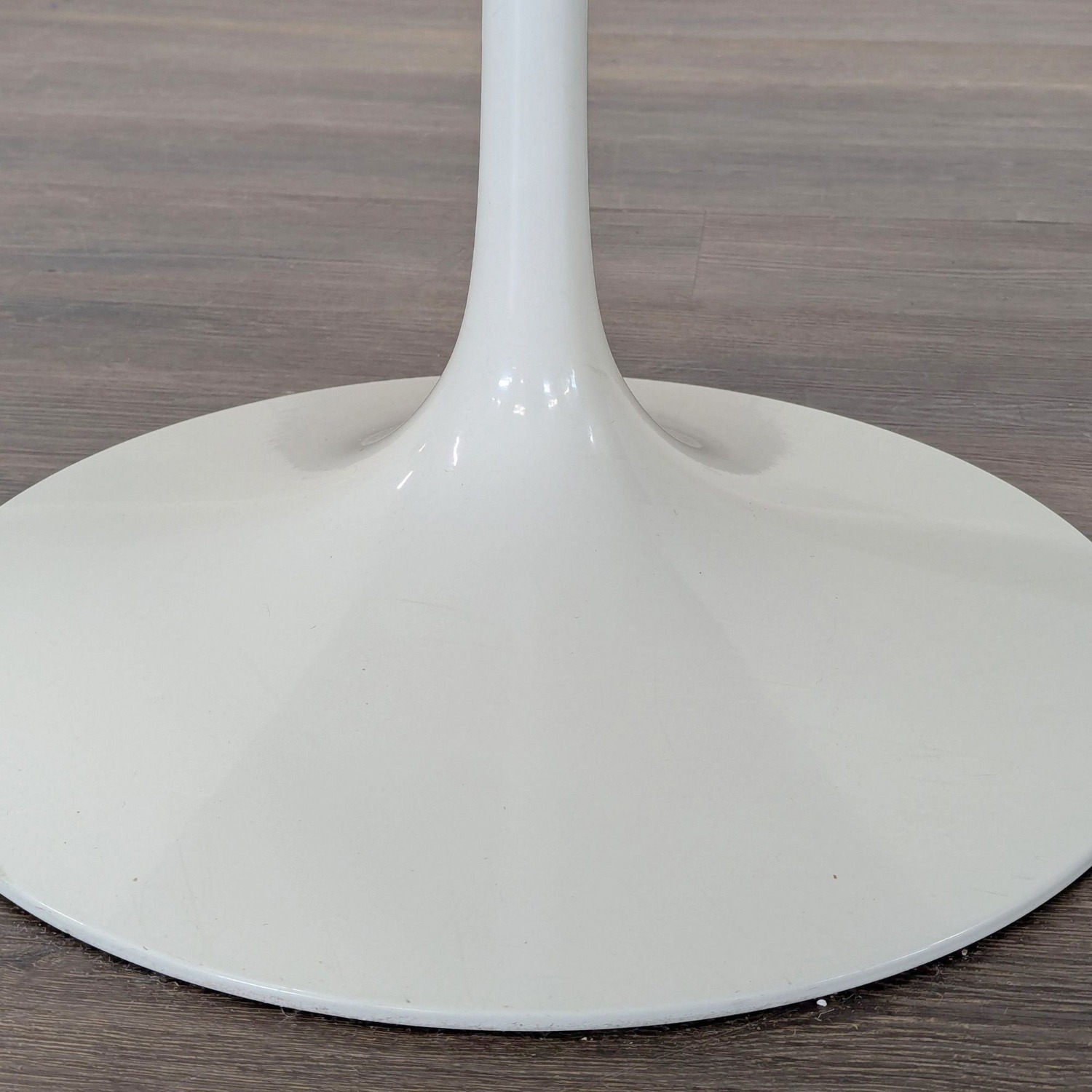 Knoll Saarinen Dining Table - image-2