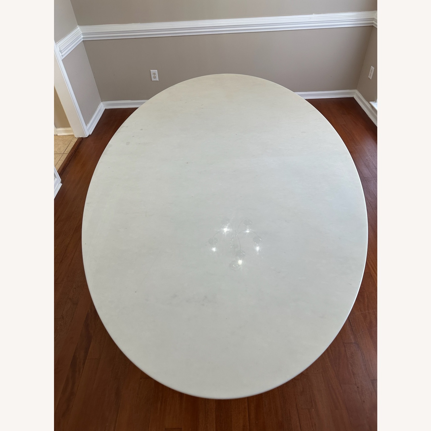 Knoll Saarinen White Marble Dining Table - image-6