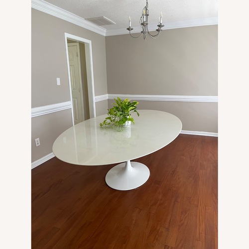 Used Knoll Saarinen White Marble Dining Table for sale on AptDeco