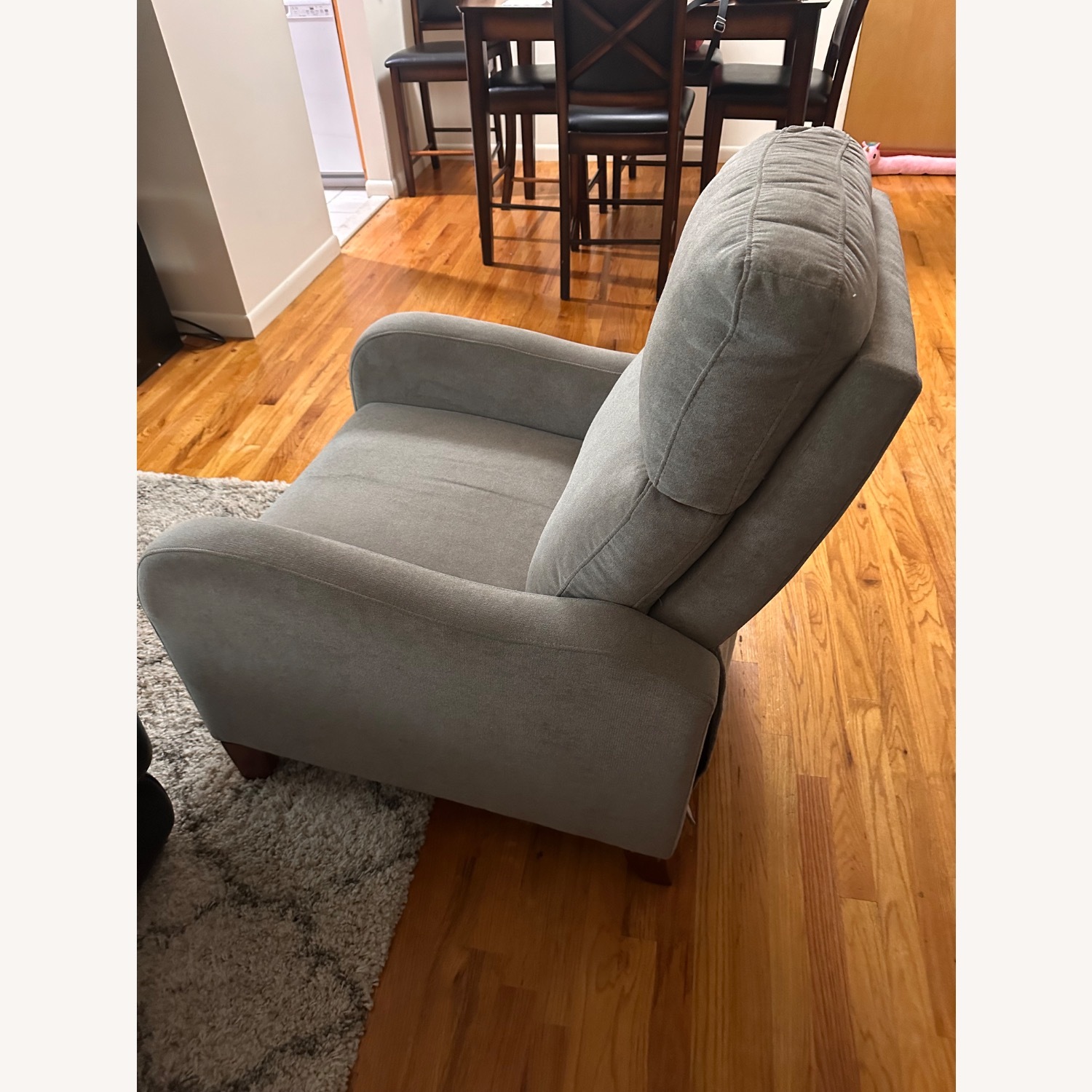 Raymour & Flanigan Tromley Light Gray Fabric Recliner - image-4