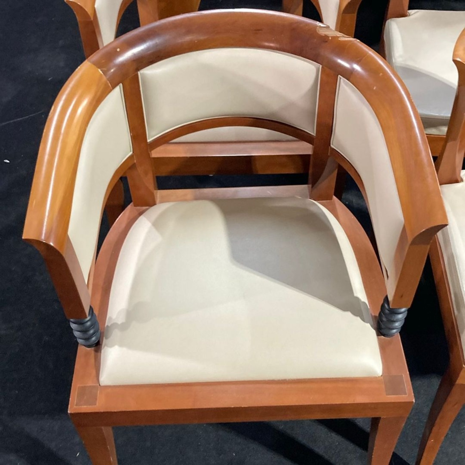 Leon Krier for Giorgetti Sella Magna Dining Set - image-7