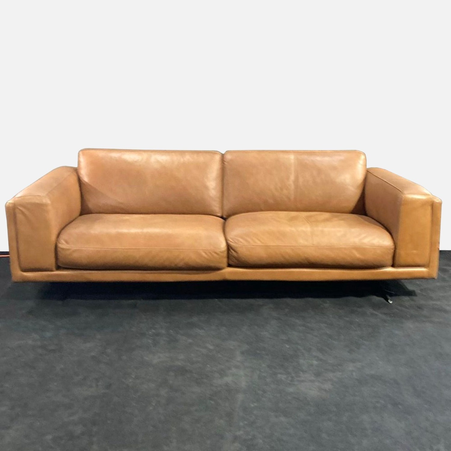 Copenhagen Furniture Nobu Caramel Leather Sofa - image-14