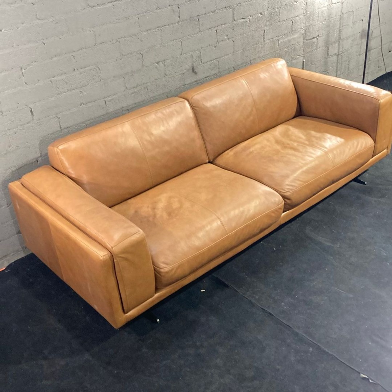 Copenhagen Furniture Nobu Caramel Leather Sofa - image-16