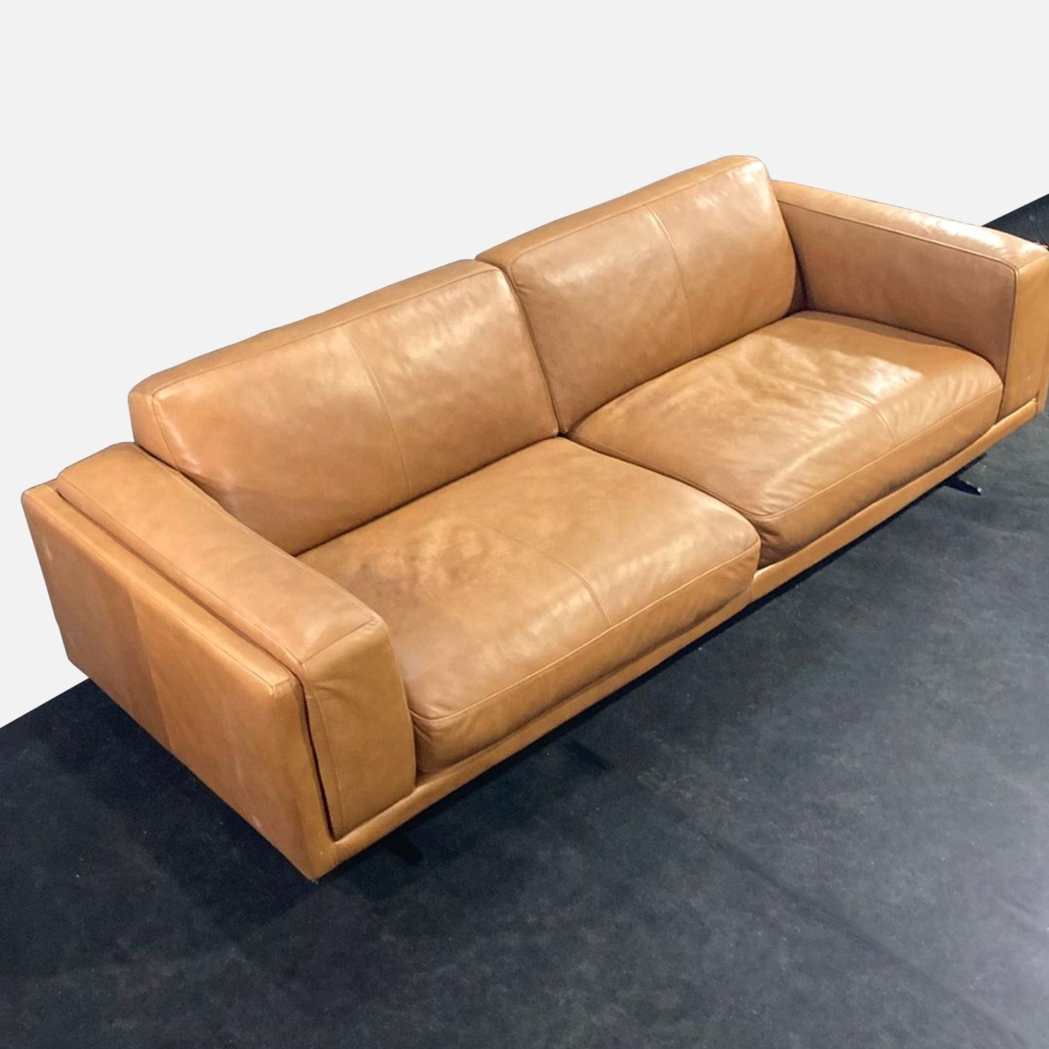 Copenhagen Furniture Nobu Caramel Leather Sofa - image-7