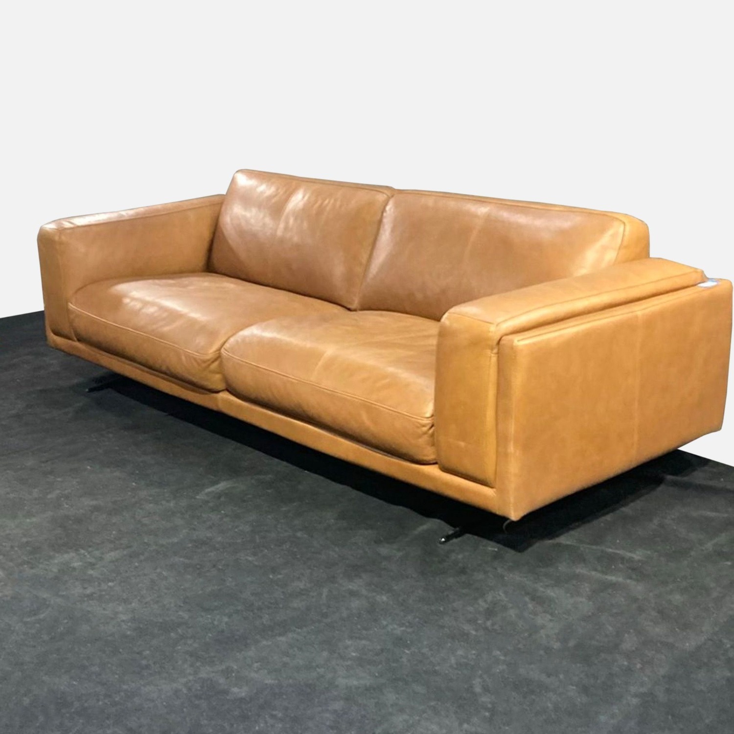 Copenhagen Furniture Nobu Caramel Leather Sofa - image-13