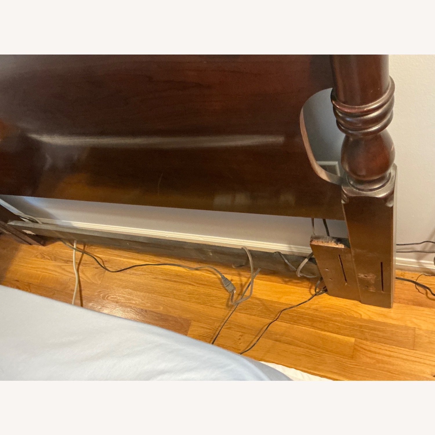 Thomasville Furniture Industries Headboard - image-7