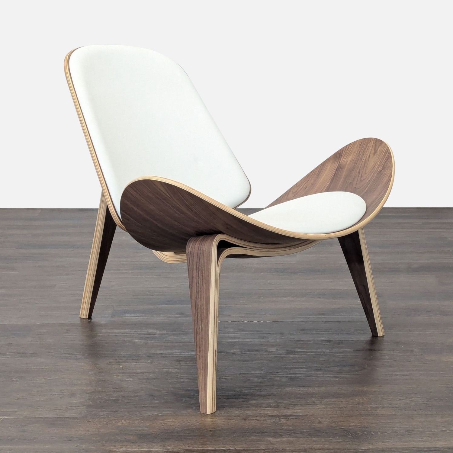 Mid-Century Modern Shell Lounge Chair in Walnut  - image-6