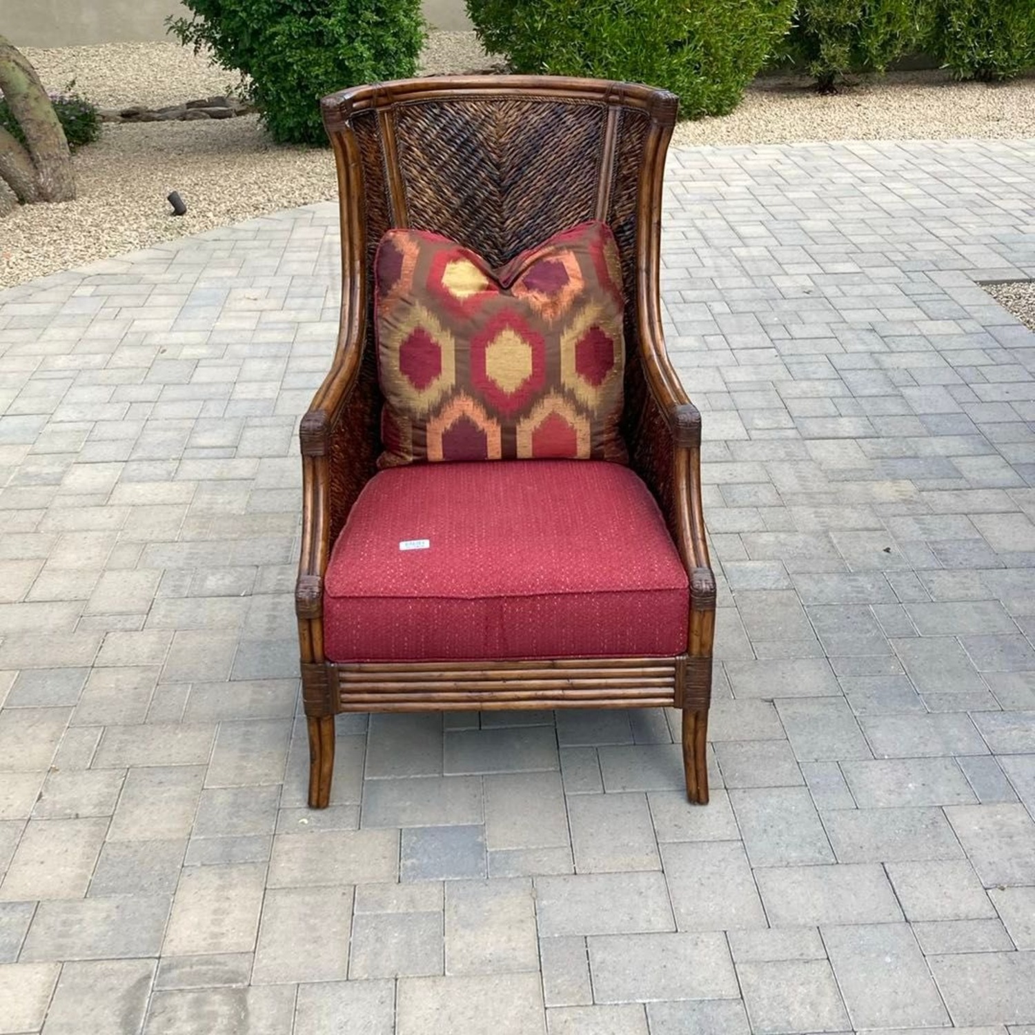 Lexington Furniture Lounge Chair With Pillow - image-8