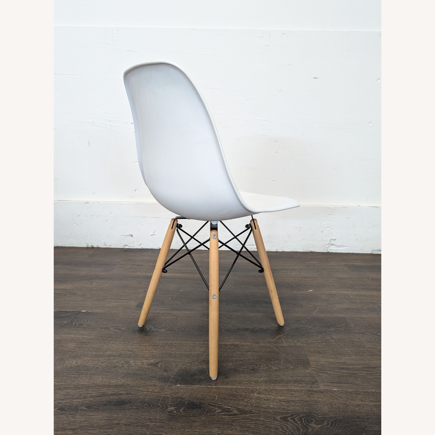 Set of Six Mid-Century Modern Dining Chairs	 - image-7