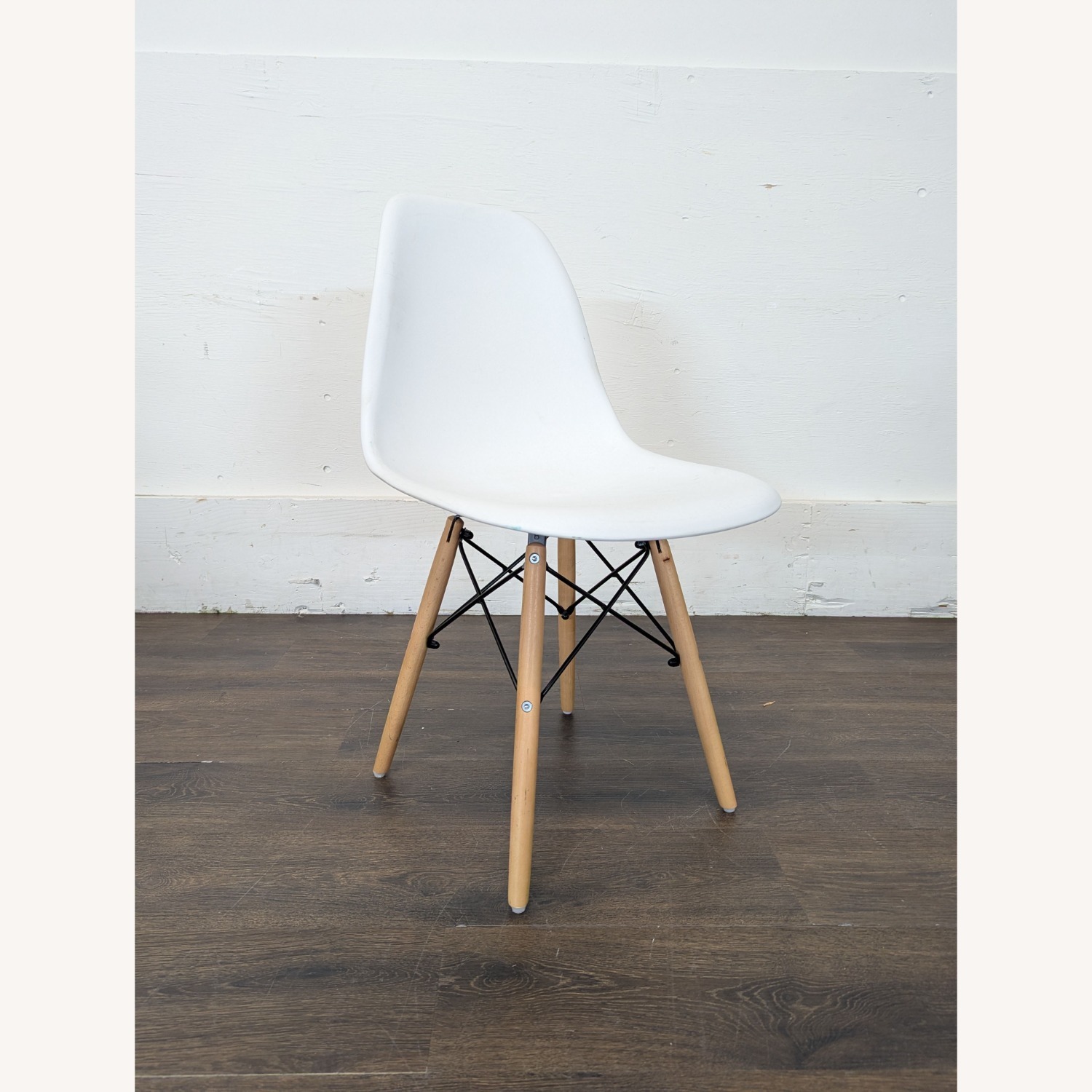 Set of Six Mid-Century Modern Dining Chairs	 - image-8