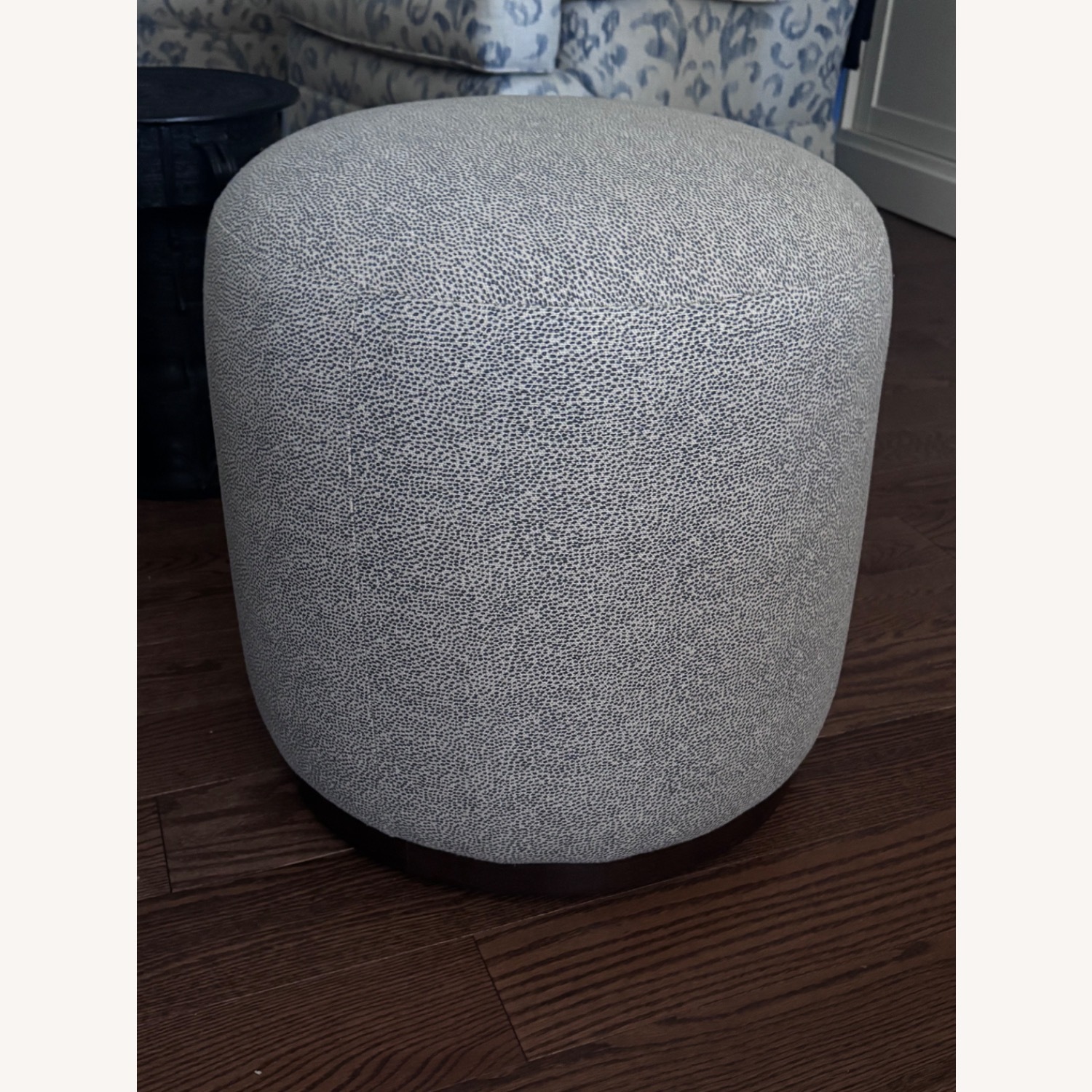 Kravet White and Blue Fabric Stools - image-5