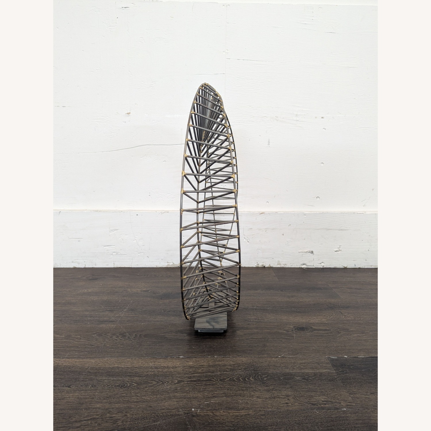 Modern Metal Circular Wire Sculpture Decor - image-4