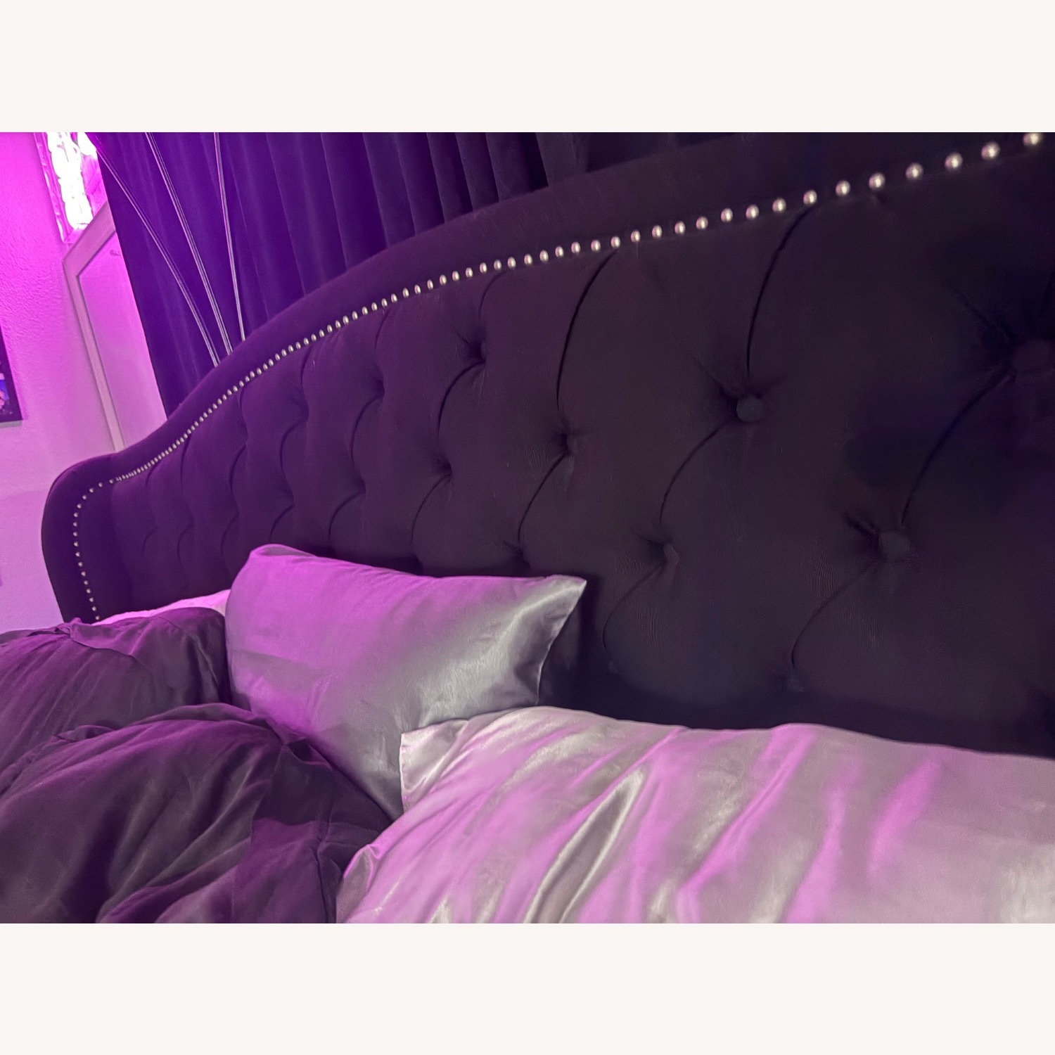 Black King Bed - image-3