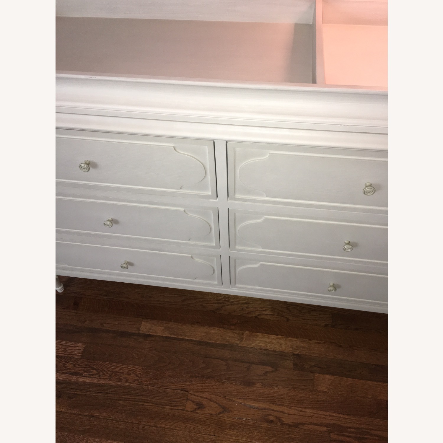 Bellina Wide Dresser & Topper Set - image-2