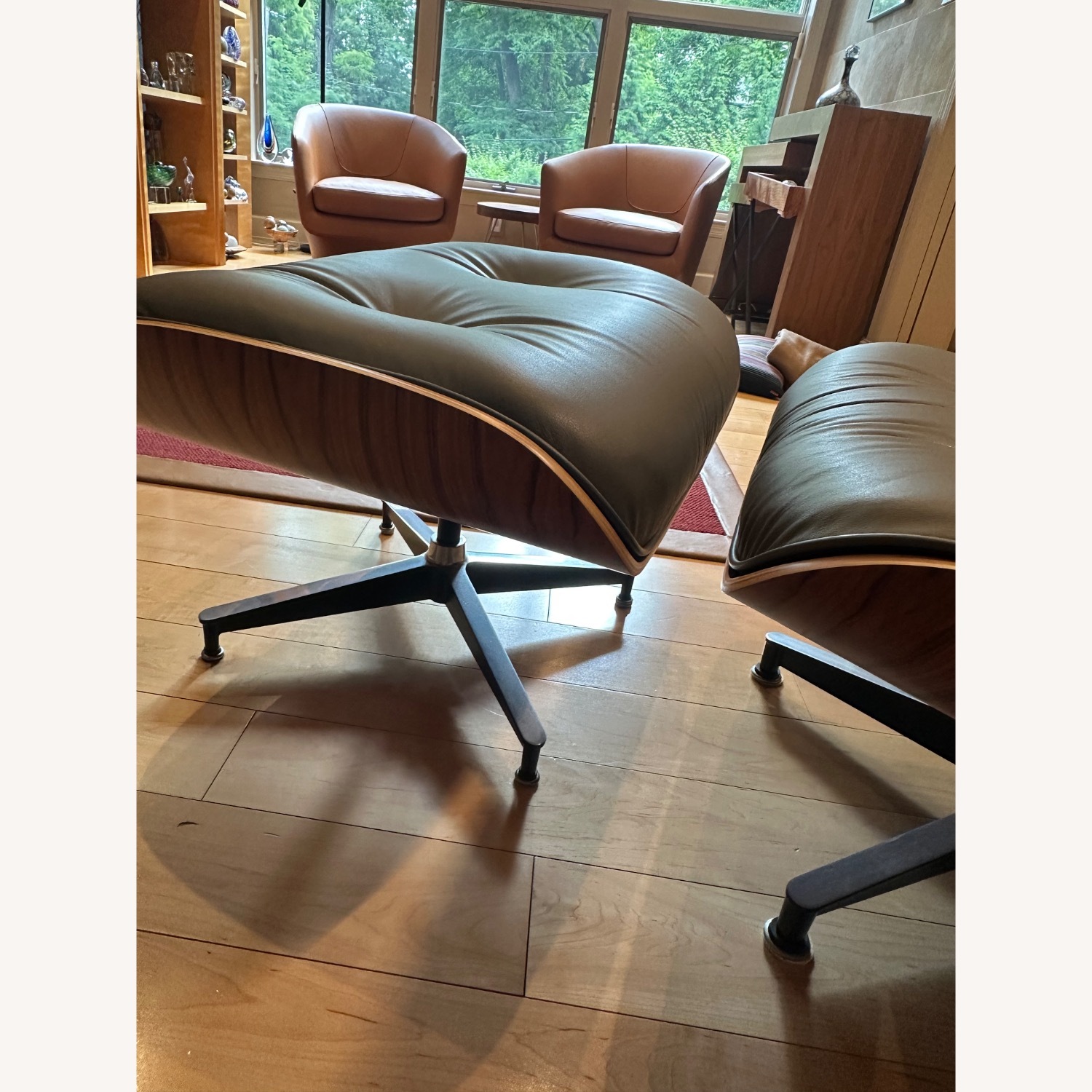 Herman Miller Eames Lounge Armchair & Ottoman - image-6