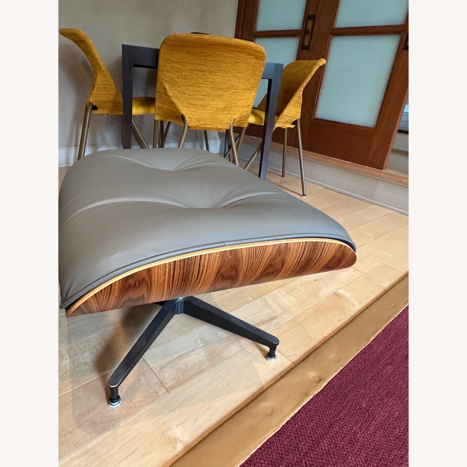 Herman Miller Eames Lounge Armchair & Ottoman - image-7