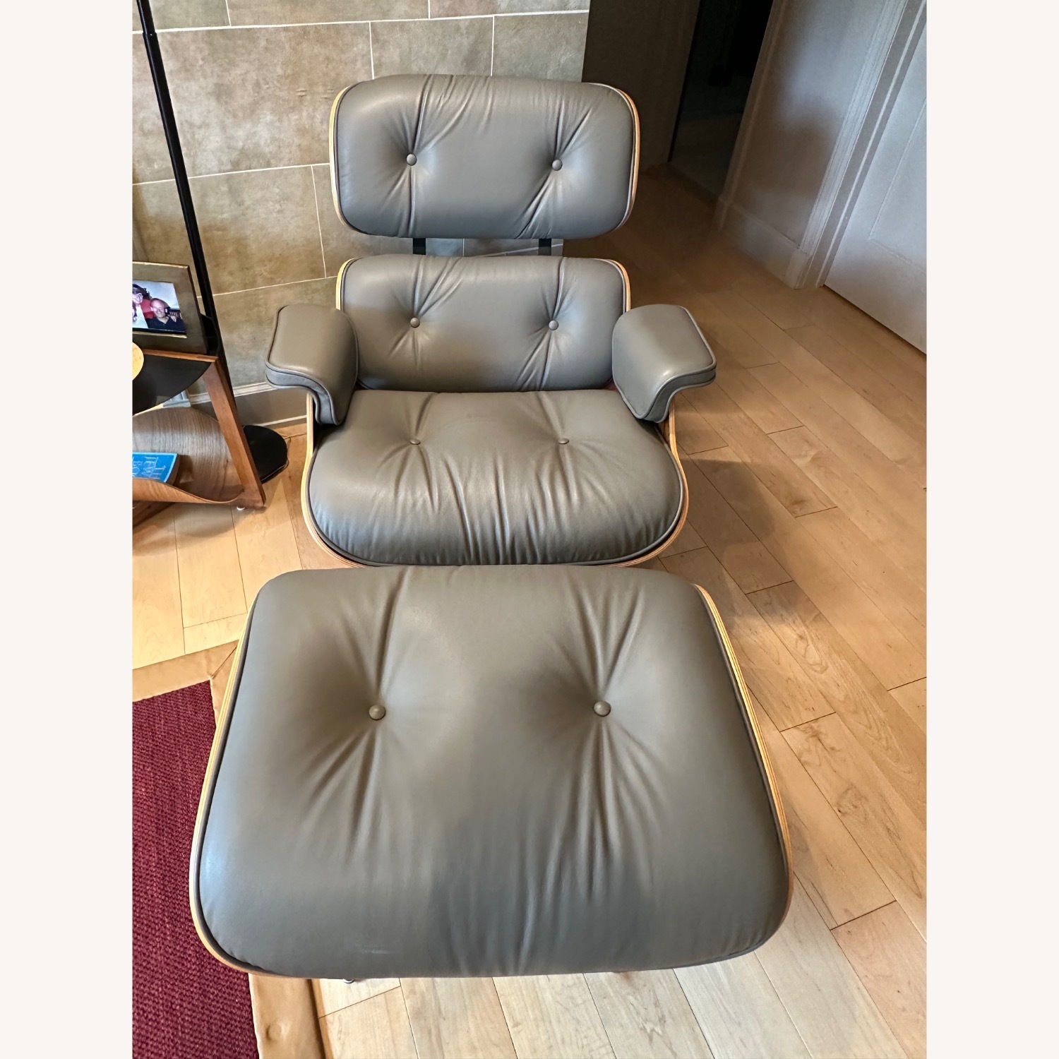 Herman Miller Eames Lounge Armchair & Ottoman - image-8