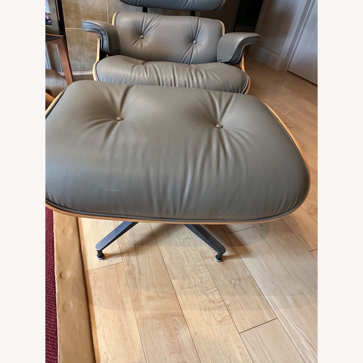 Herman Miller Eames Lounge Armchair & Ottoman - image-5
