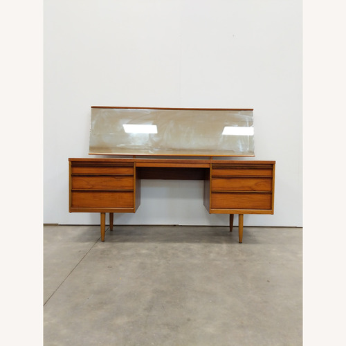 Used Vintage Mid Century Modern Austinsuite Vanity for sale on AptDeco