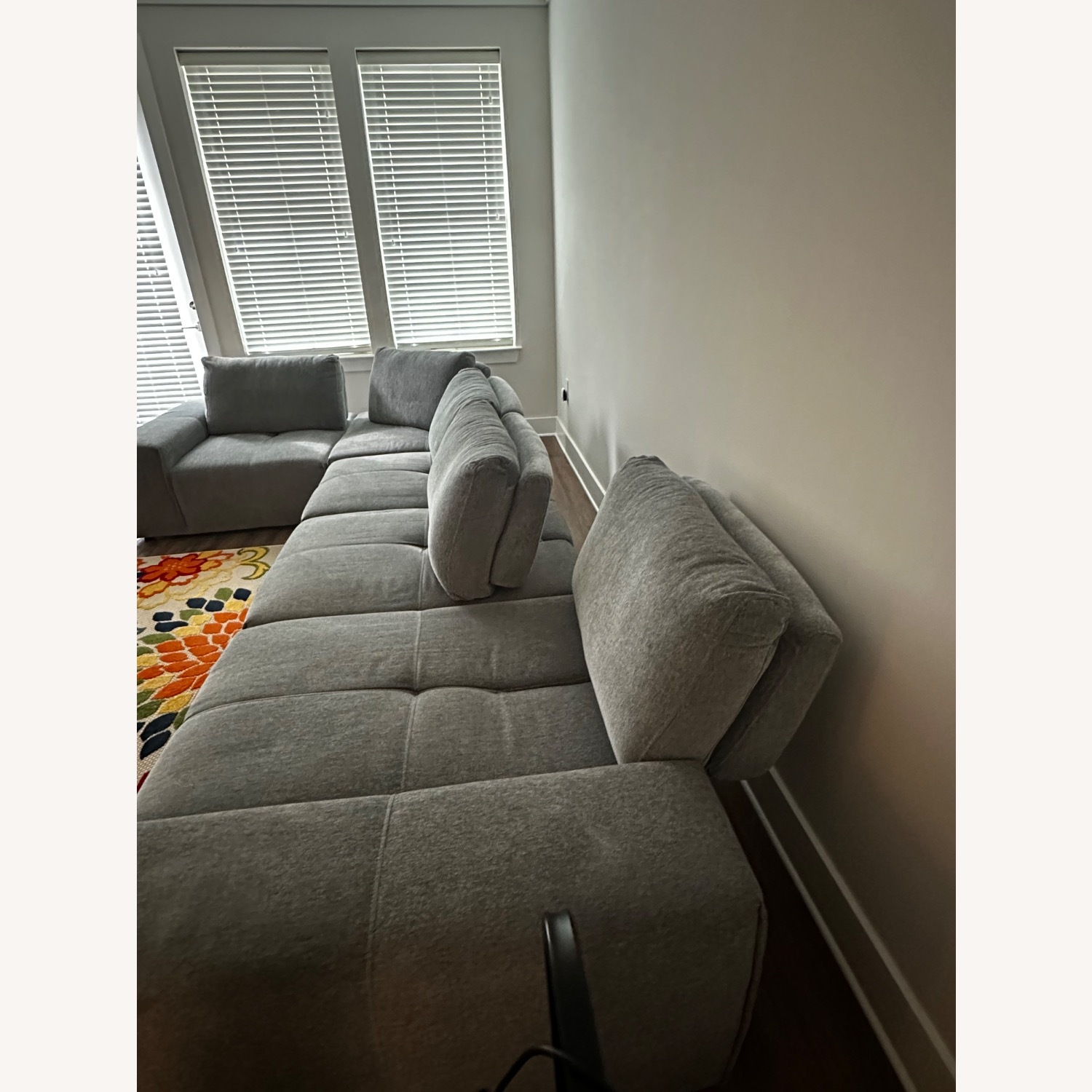 Rooms To Go Gray 5 Piece Sectional - image-3
