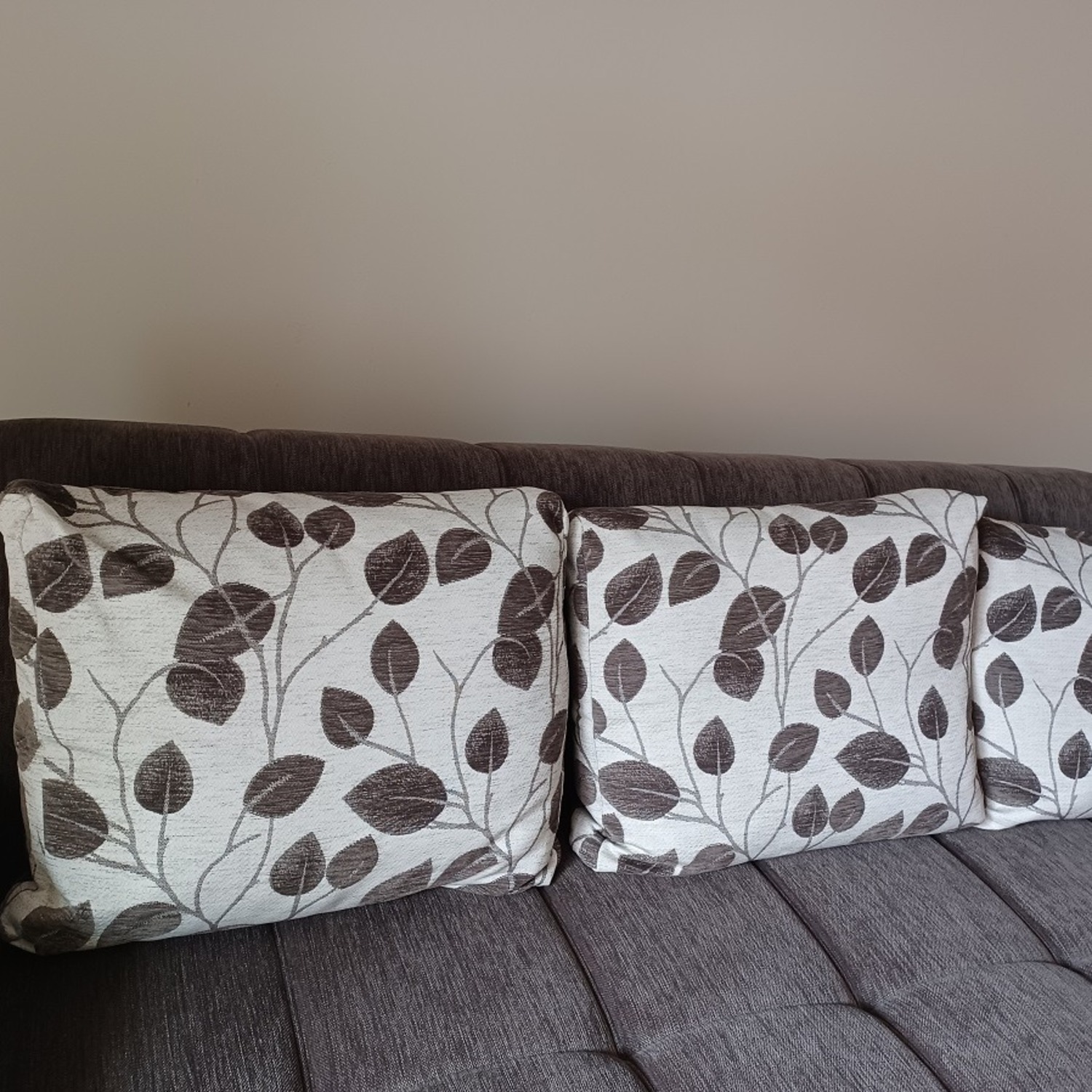 European Couch Dark Gray Fabric Sleeper Sofa - image-9