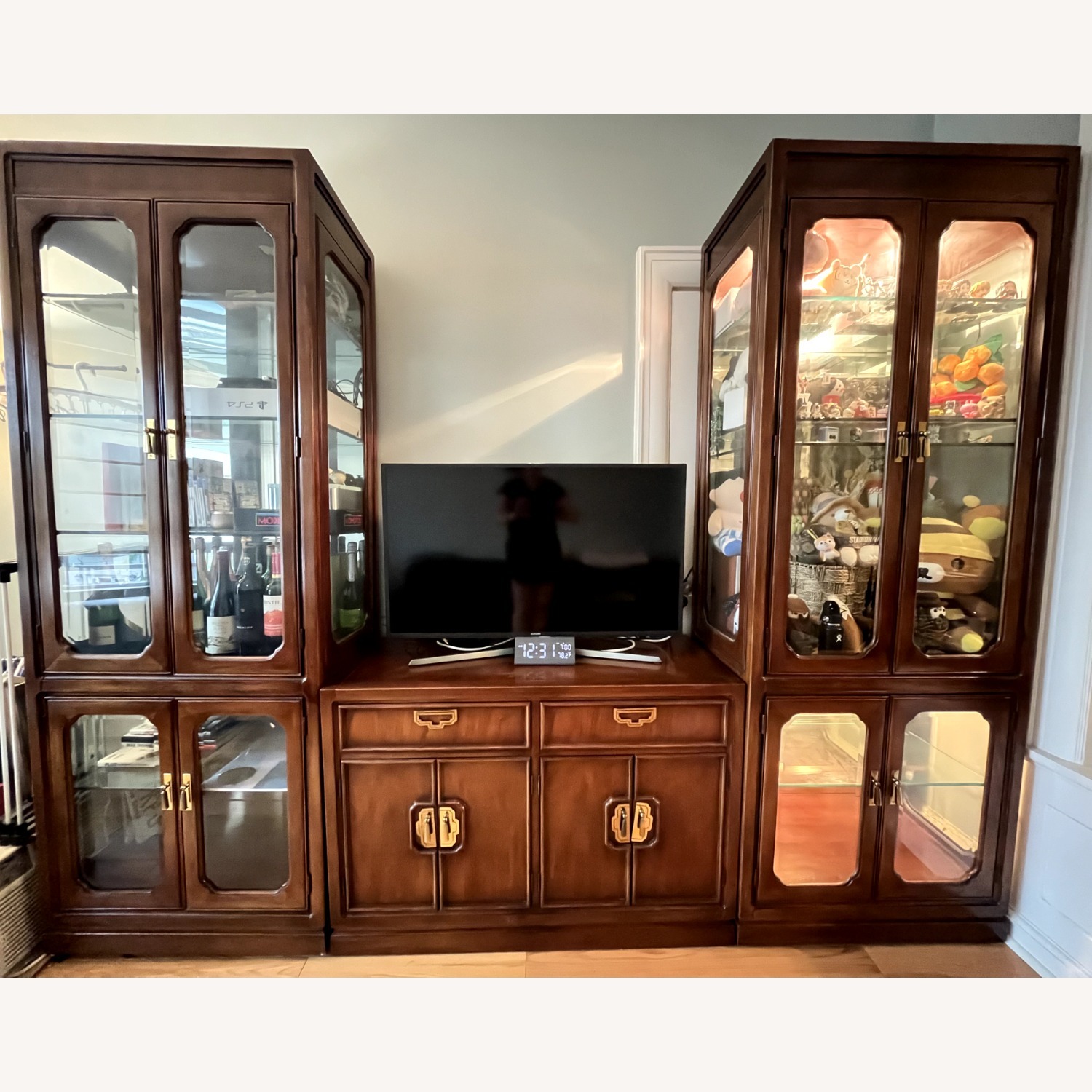 Thomasville Solid Wood 3-Piece Display Cabinet - image-1