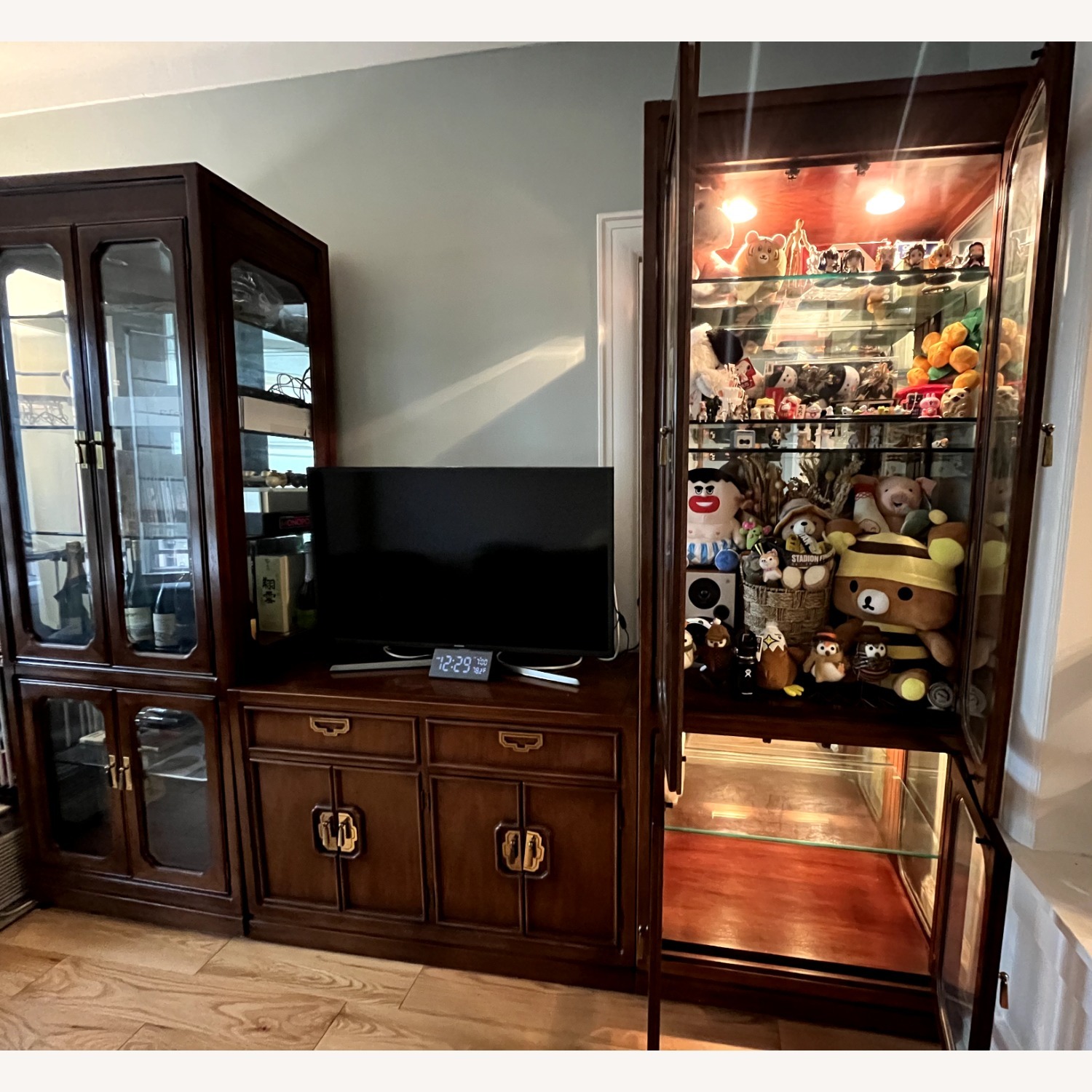 Thomasville Solid Wood 3-Piece Display Cabinet - image-3