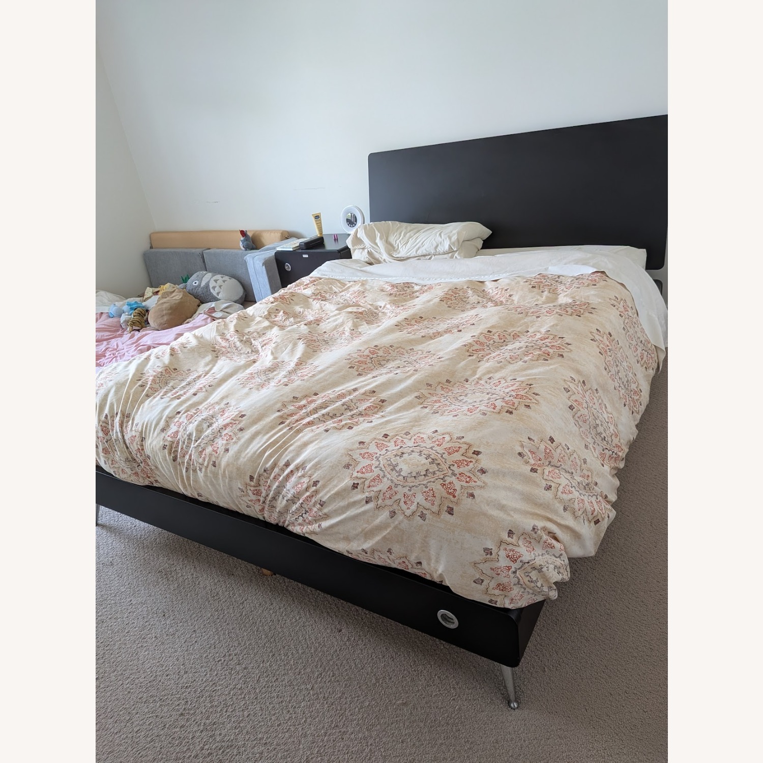 Bel Air Black Wood Queen Bed - image-2