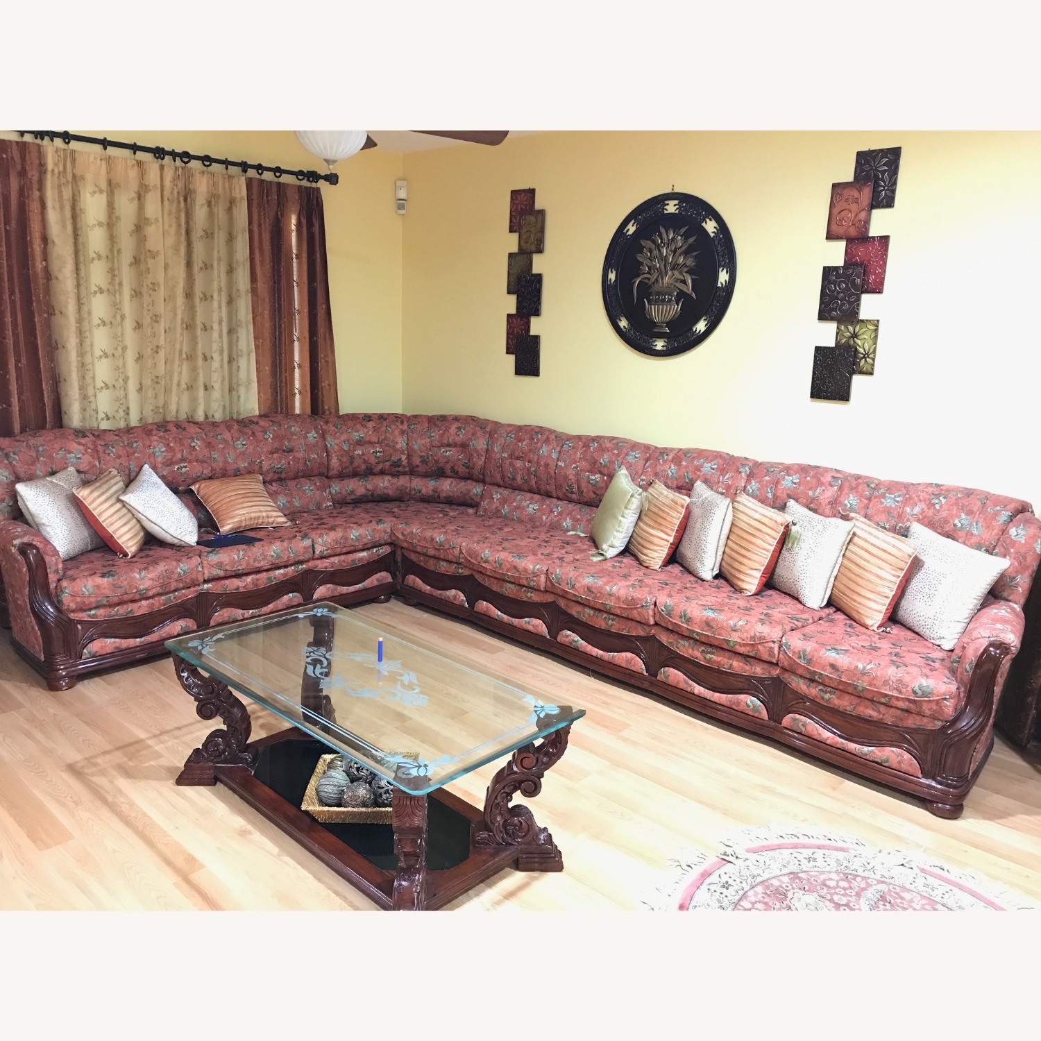 Vintage/Antique Finds Red 3+ Piece Sectional - image-1