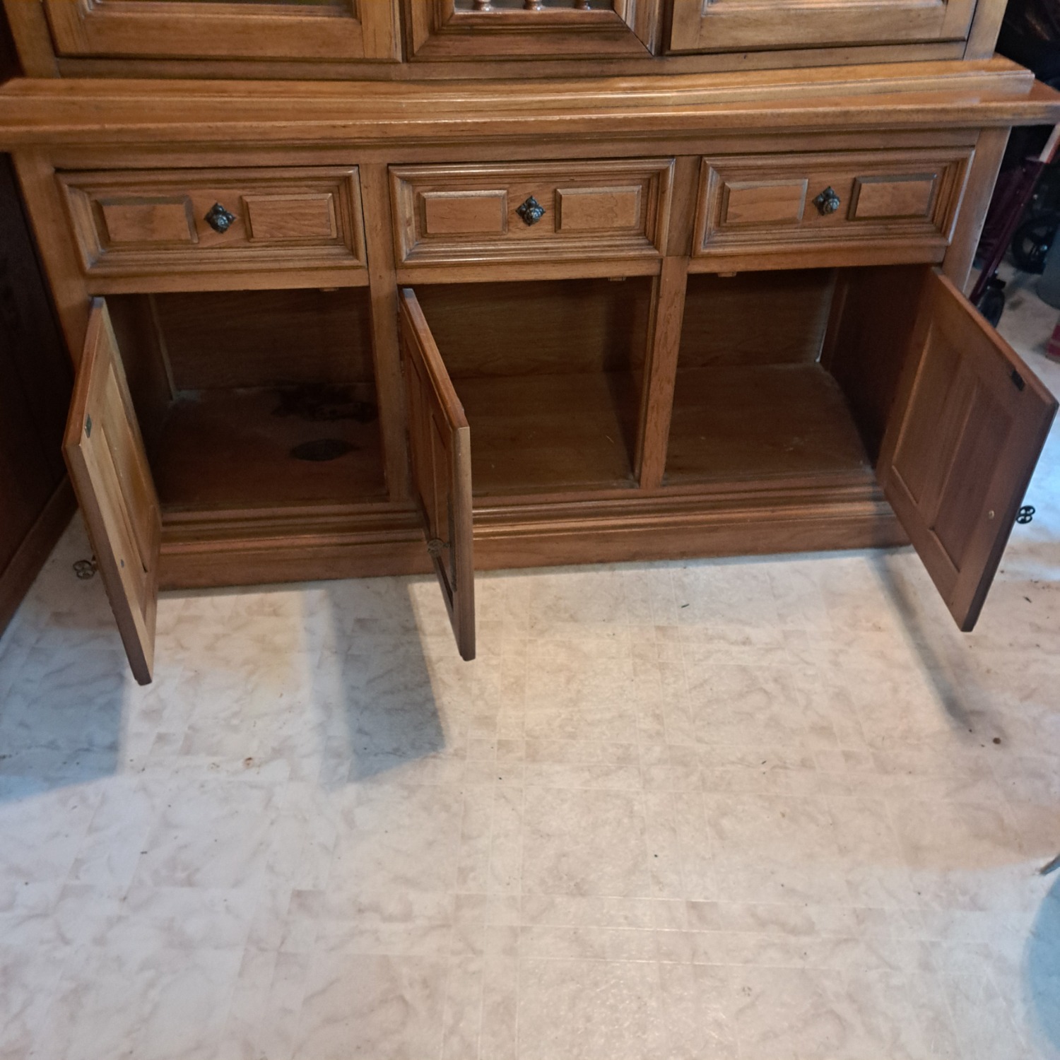 Thomasville Furniture Industries Sideboard - image-10