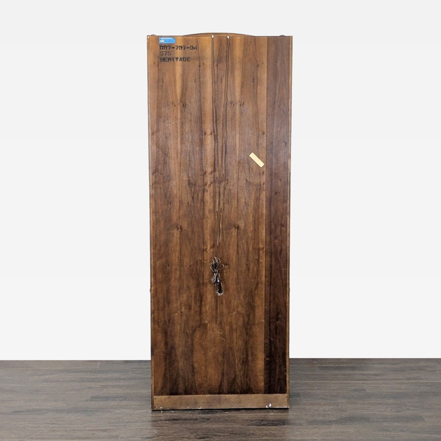 Vintage Drexel Heritage Display Cabinet - image-4
