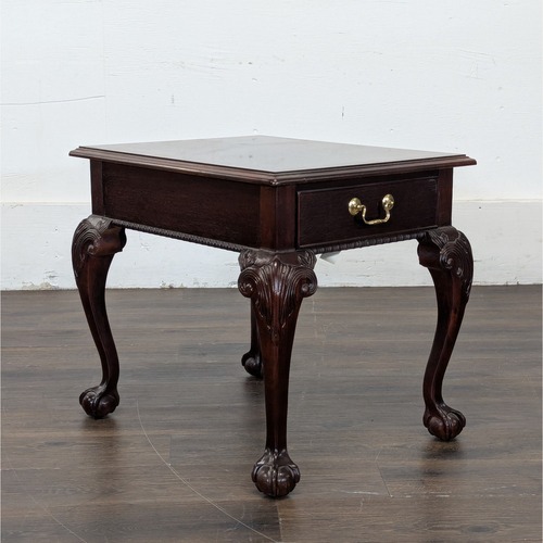 Used Vintage 1994 Thomasville Mahogany End Table for sale on AptDeco