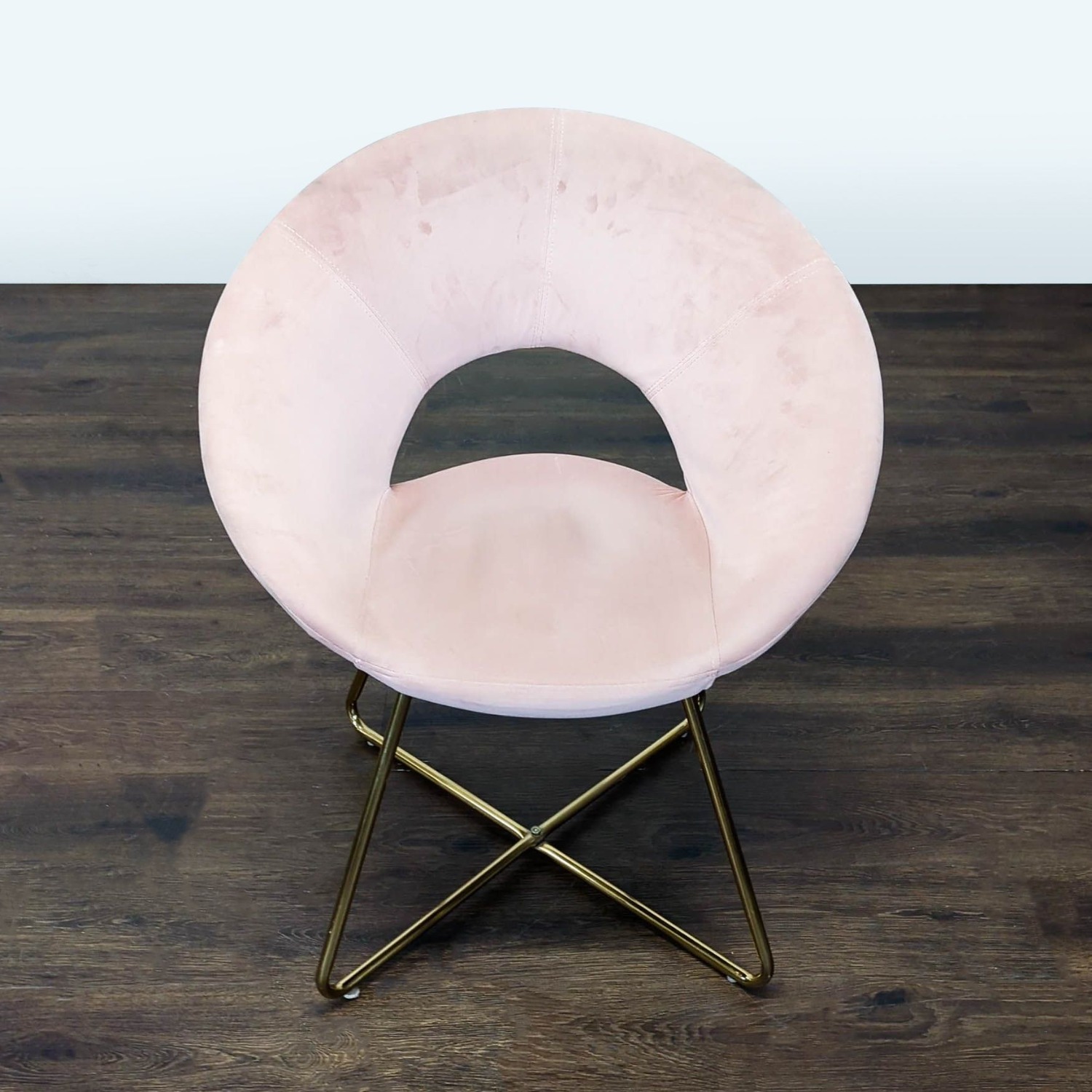 Modern Pink Velvet Lounge Chair  - image-4