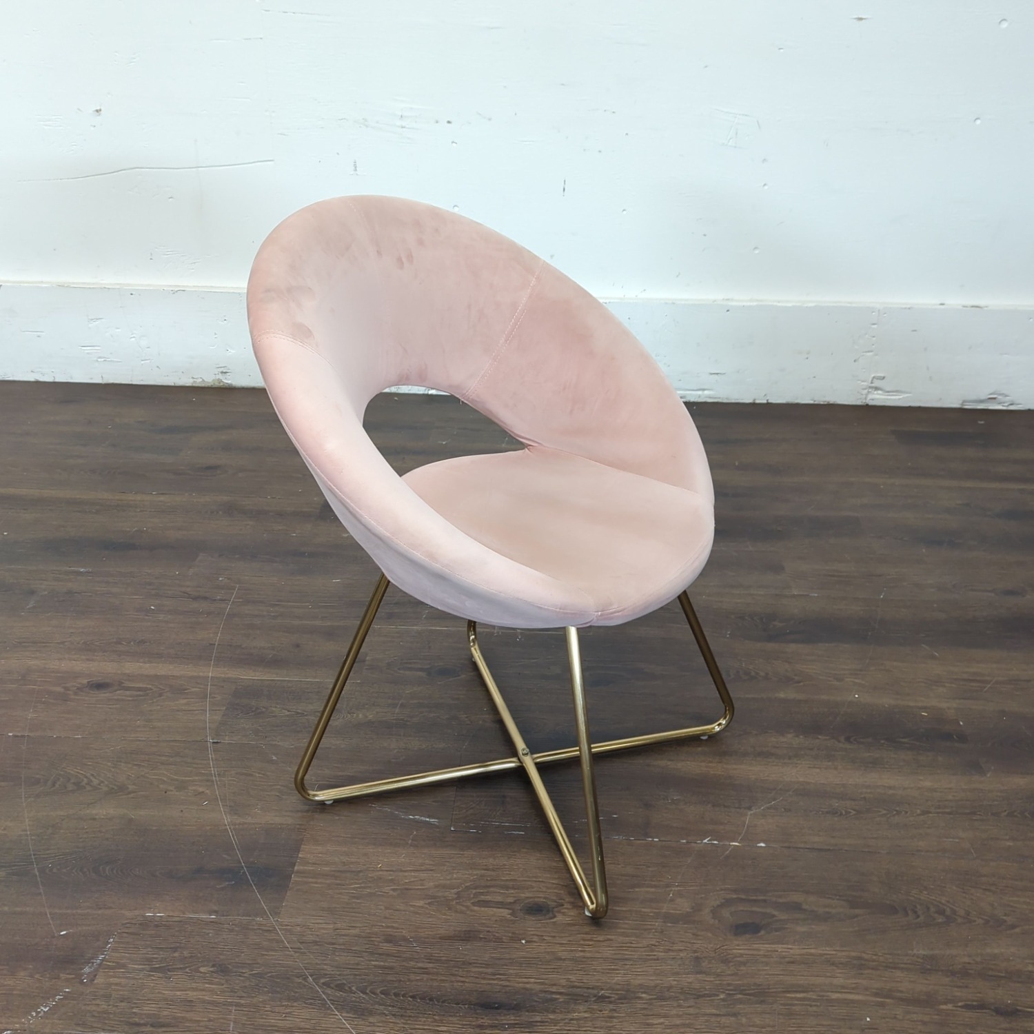 Modern Pink Velvet Lounge Chair  - image-2