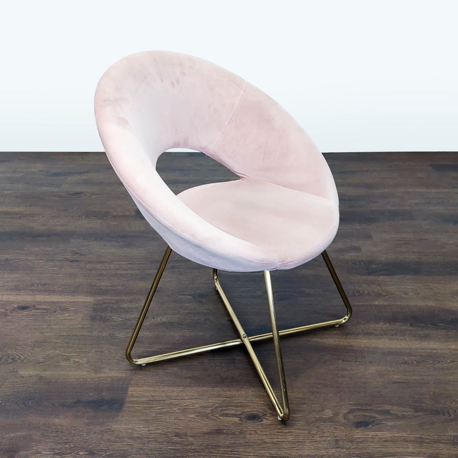 Modern Pink Velvet Lounge Chair  - image-3