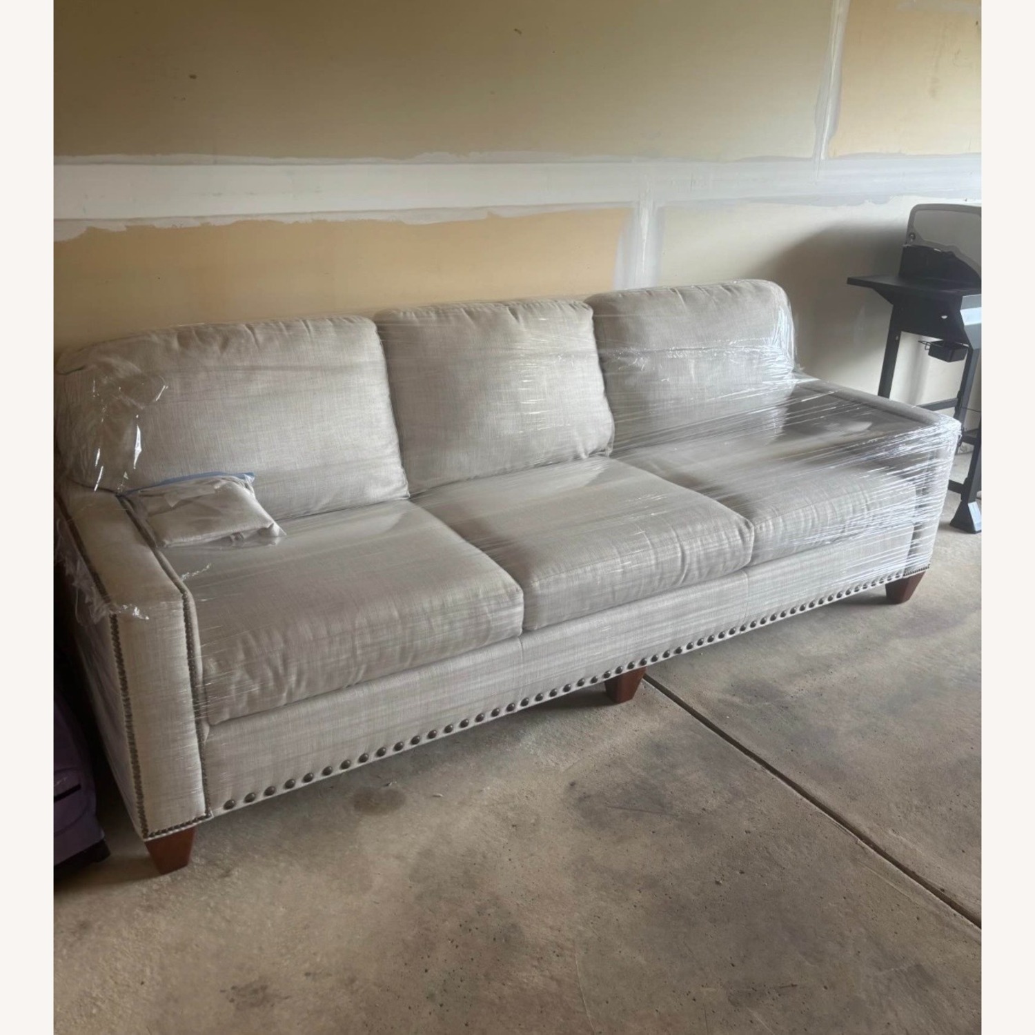 Bassett Natural Fabric 3+ Seater Sofa - image-6