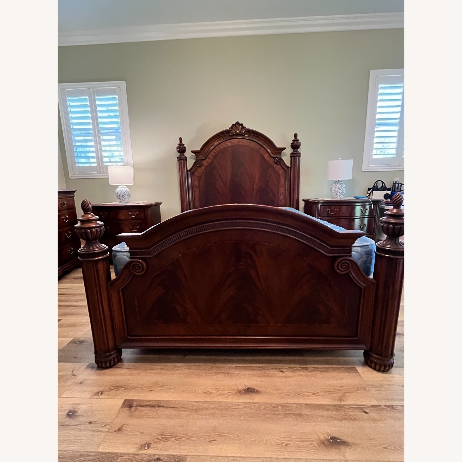 Thomasville Mahogany Bed Frame - image-1