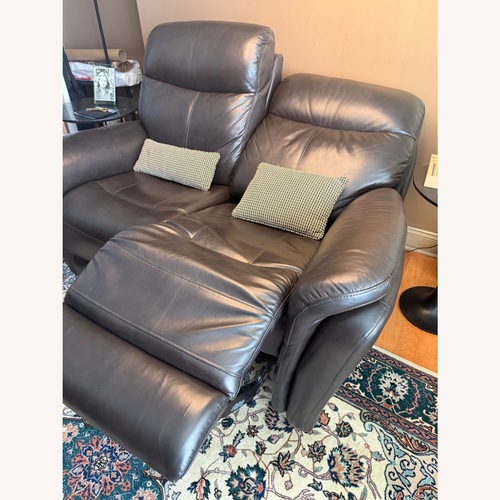 Used Raymour & Flanigan Twin Motorized Recliner for sale on AptDeco