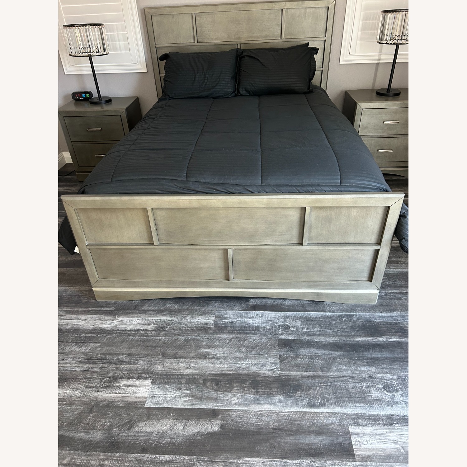 Wood Full Bed - image-1
