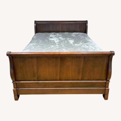 Used Durham Furniture Dark Brown Wood Queen Sleigh Bed for sale on AptDeco