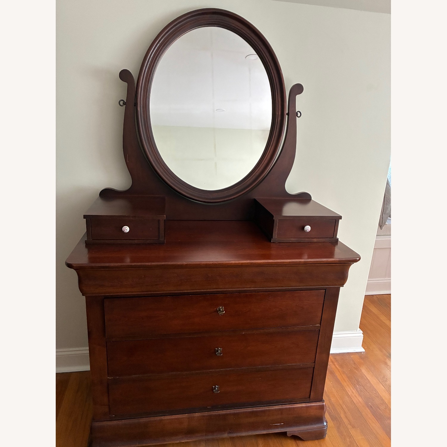 Durham Dresser with Mirror - image-1