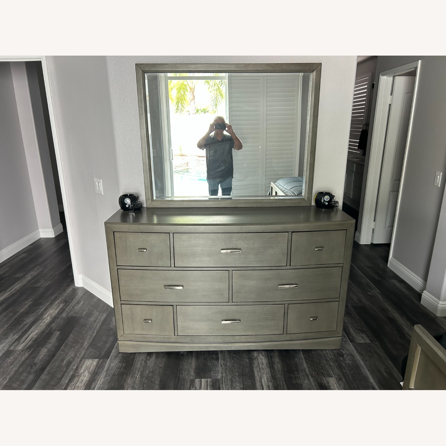 Wood Full Bedroom Suite Contemporary Dresser - image-1
