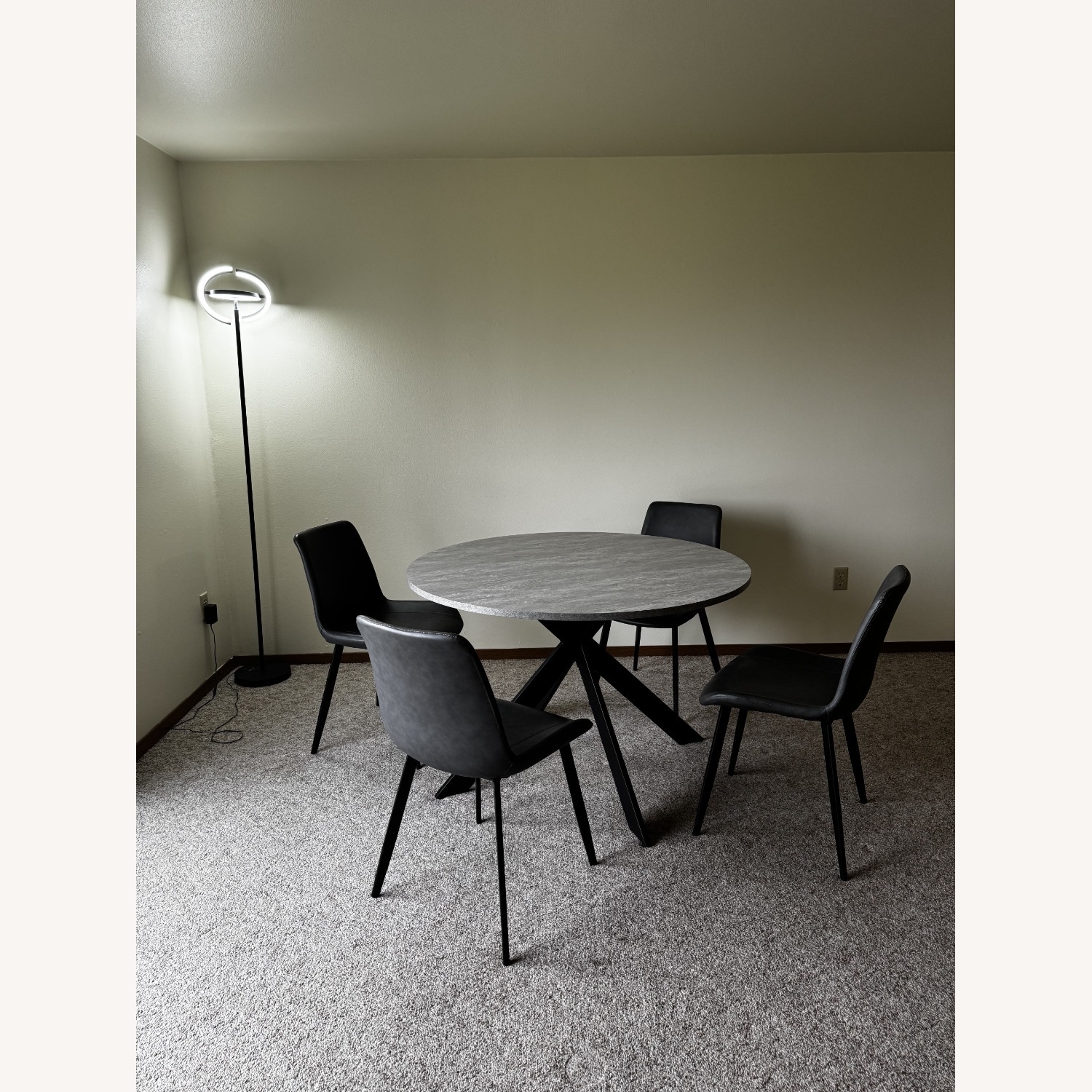 Zerifevni Round Dining Table Set - image-2