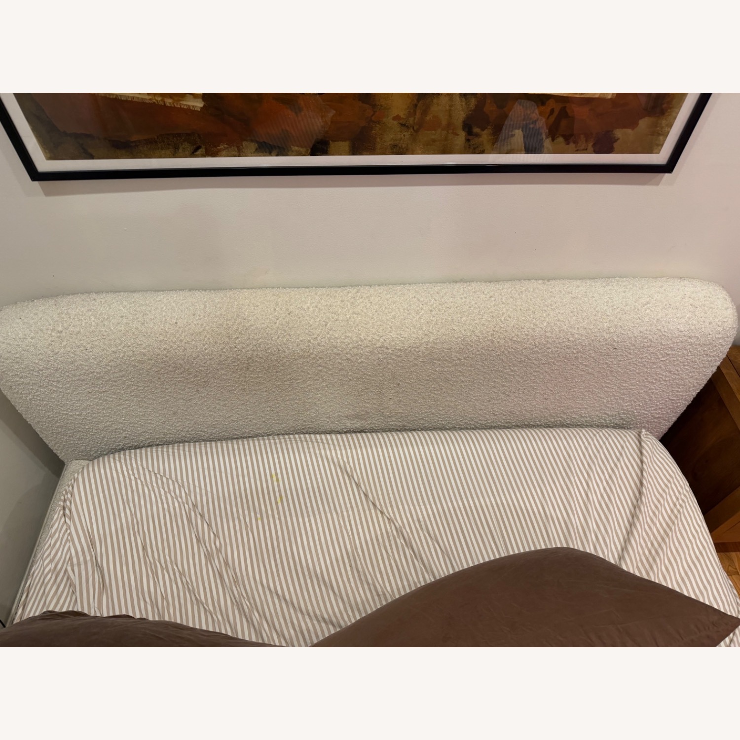 Jennifer Taylor White Boucle Queen Bed - image-6