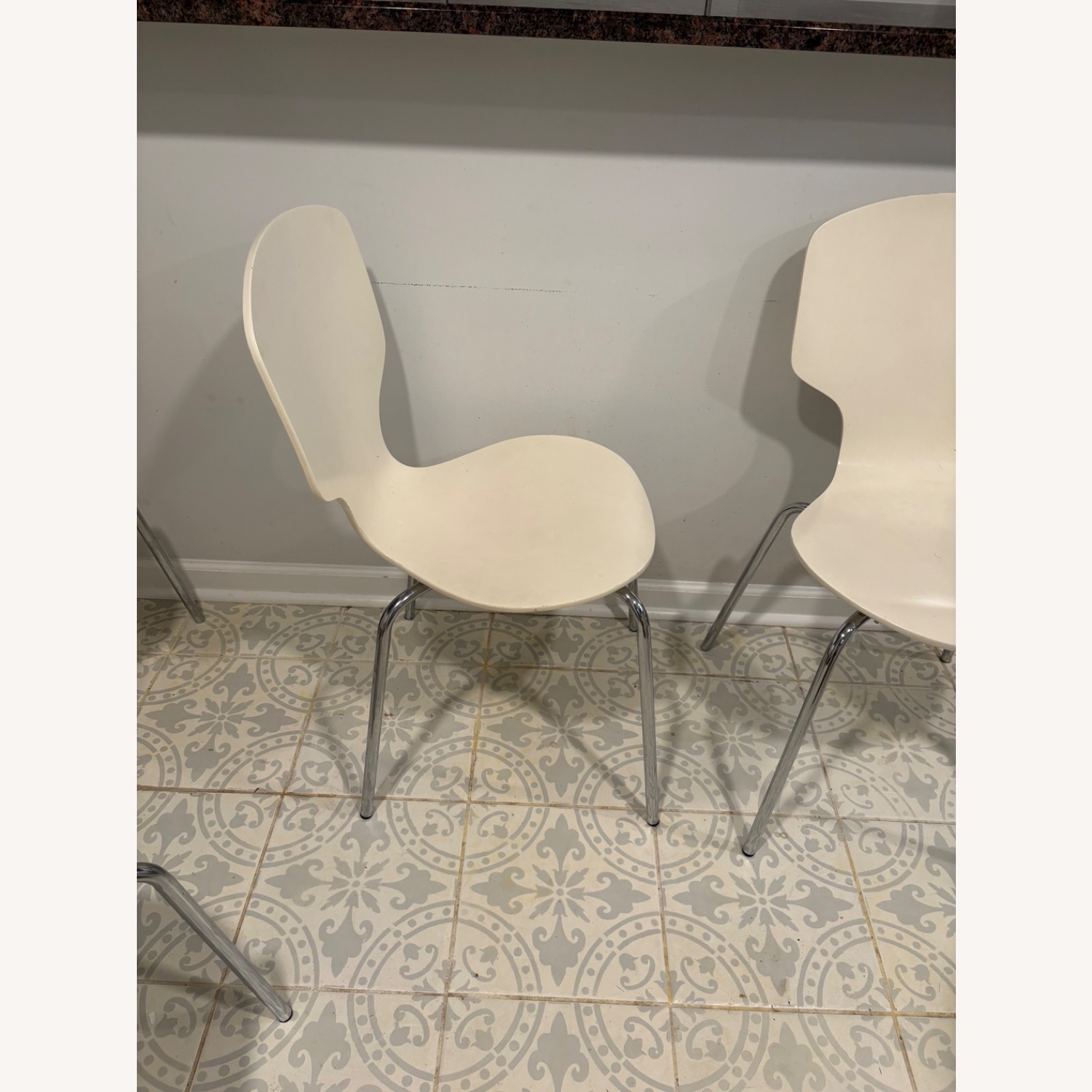 Pottery Barn White Ant Chairs - image-4