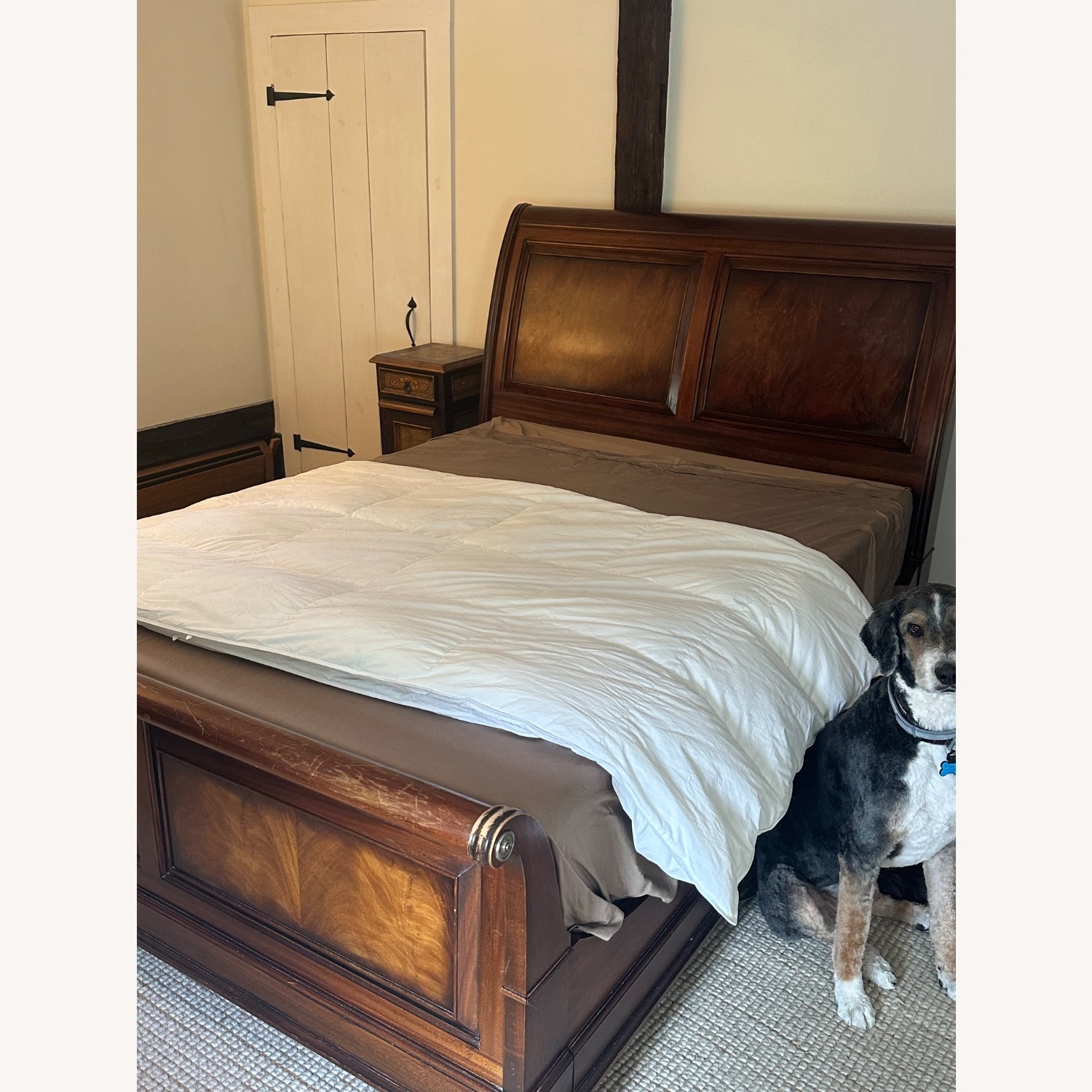 Vintage Queen Ethan Allen Newport Wood Sleigh Bed - image-14