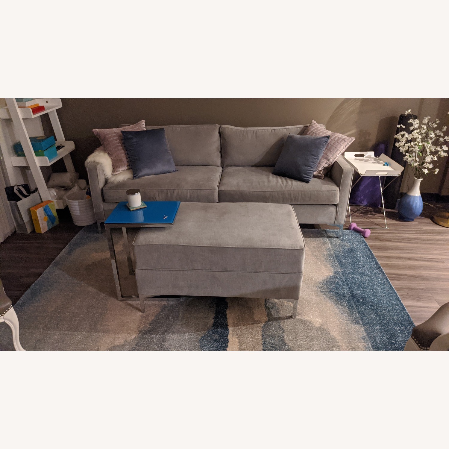 American Leather Light Gray Fabric 2 Seater Sofa - image-4