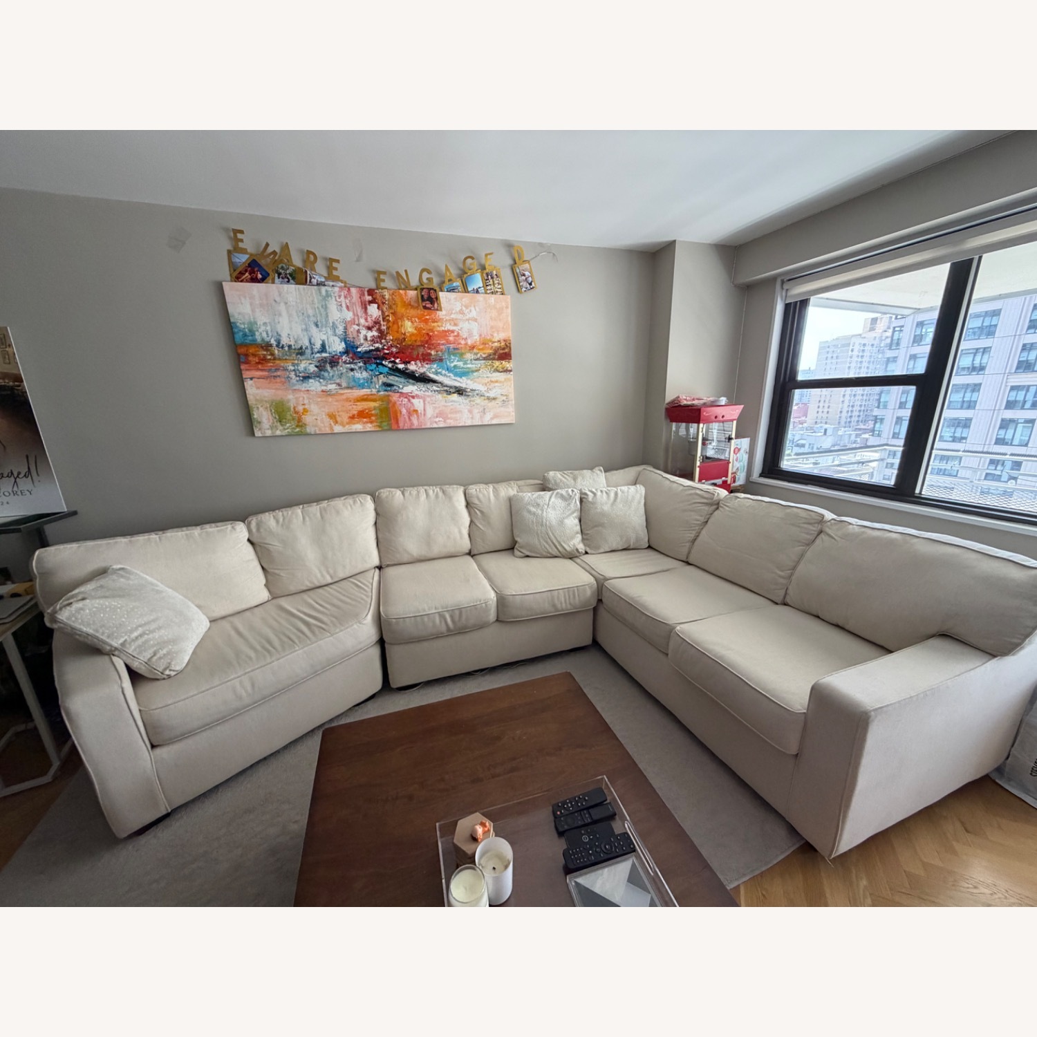 Jennifer Sectional Sofa - image-2