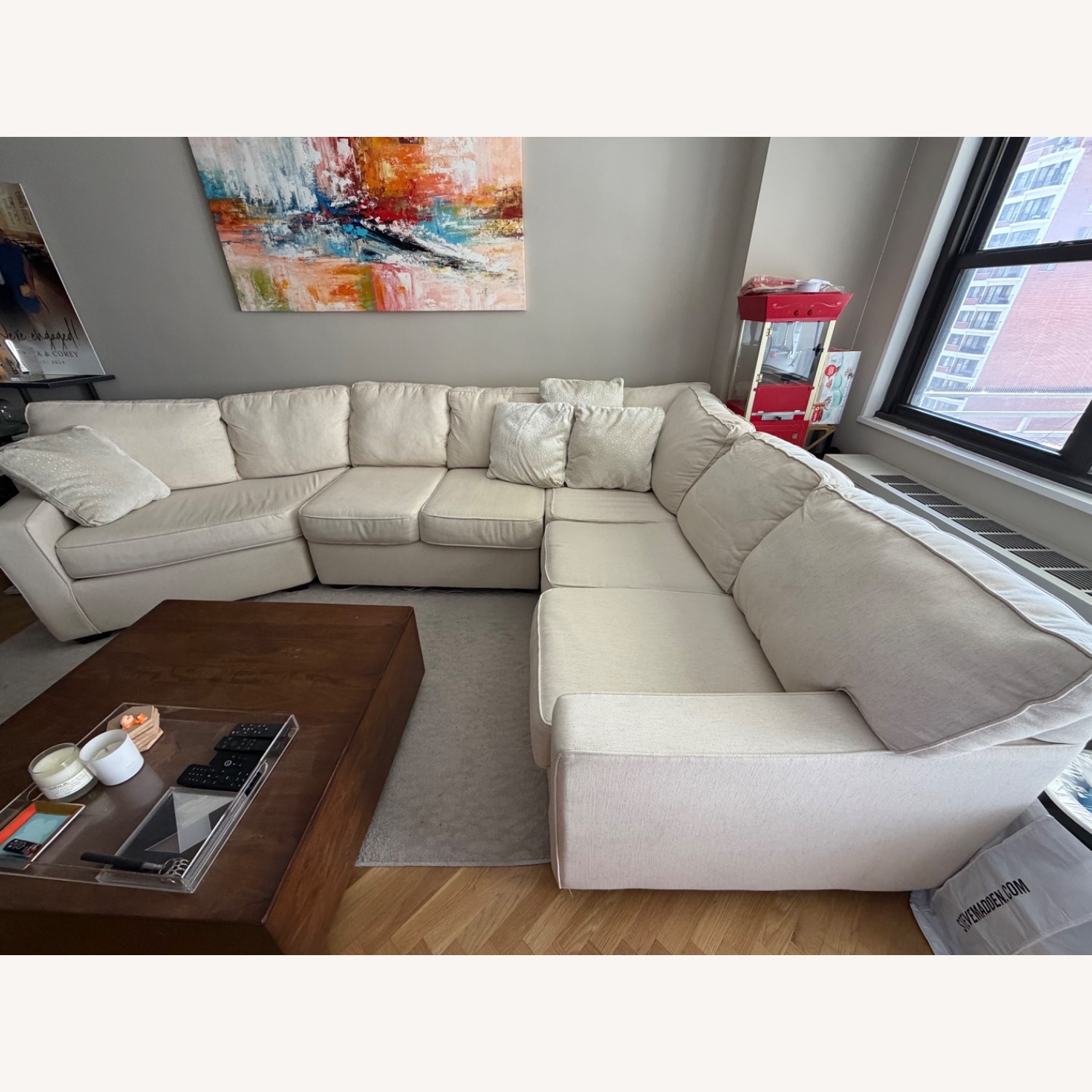Jennifer Sectional Sofa - image-5