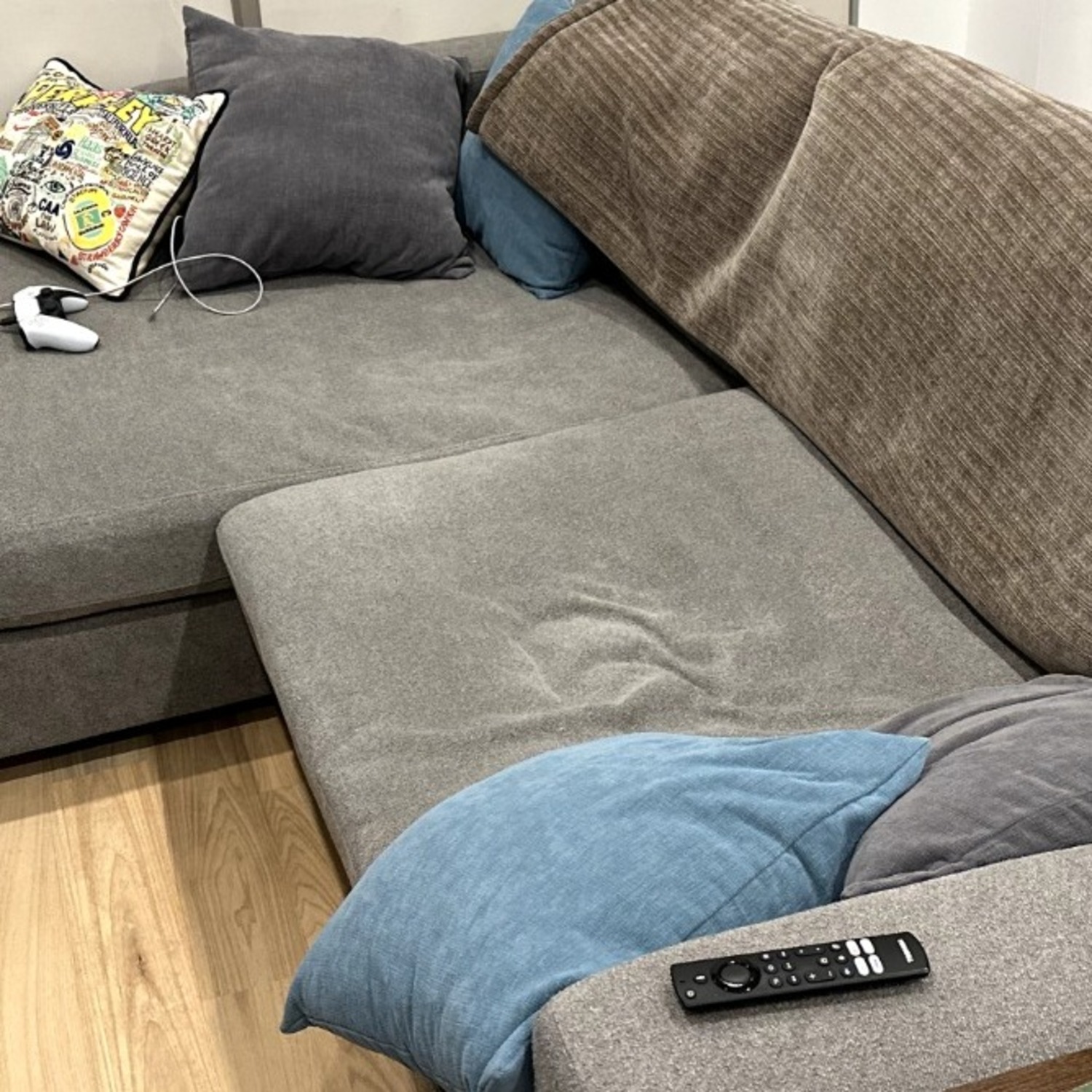 Henredon Light Gray L-Sectional Couch  - image-3